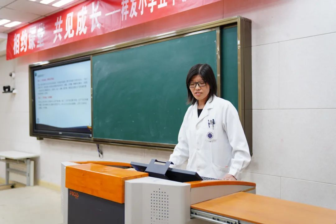 四进四送四提升丨“通用健康行”——我院走进祥发小学，相约课堂，共见成长！